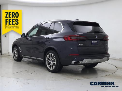 Blue 2022 BMW X5 xDrive40i