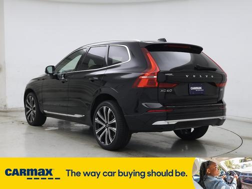 2023 Volvo XC60 B5 Ultimate Bright Theme