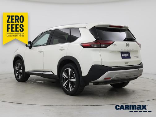 White 2023 Nissan Rogue Platinum