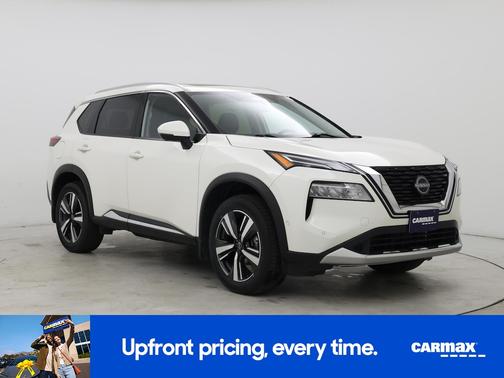 White 2023 Nissan Rogue Platinum