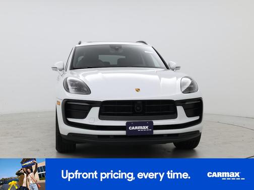 2022 Porsche Macan 