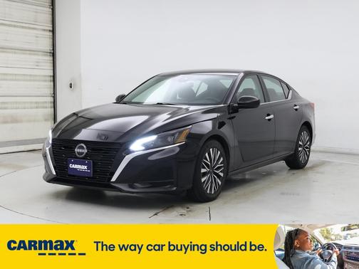 2023 Nissan Altima SV