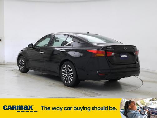 2023 Nissan Altima SV