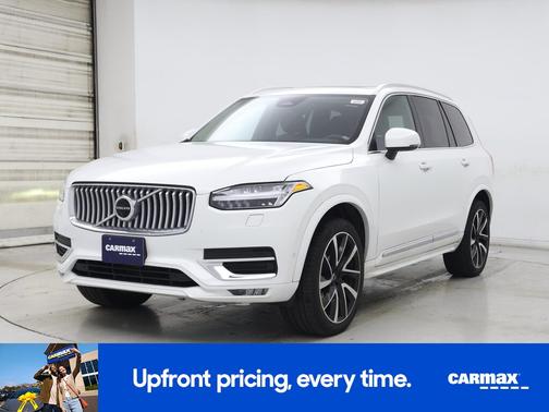 2023 Volvo XC90 B6 Plus
