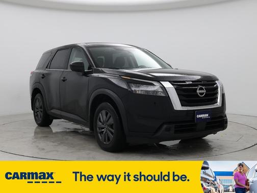 2023 Nissan Pathfinder S