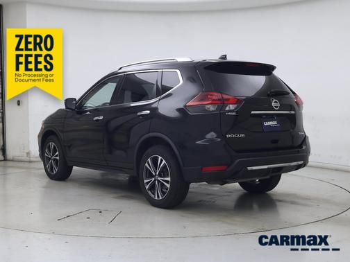 Black 2019 Nissan Rogue SV