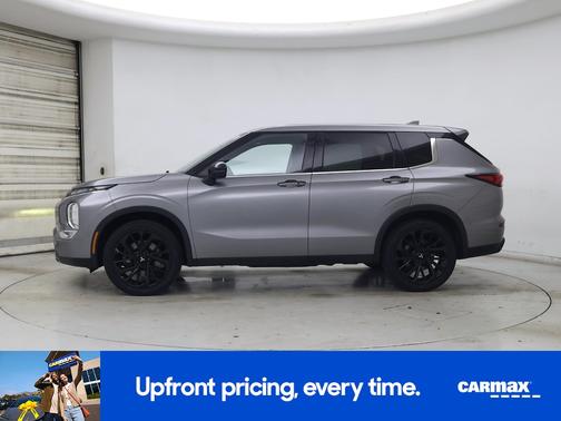 Gray 2022 Mitsubishi Outlander Black Edition