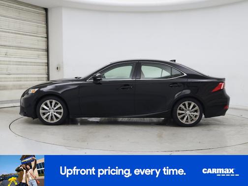 2016 Lexus IS 200t Base (A8)