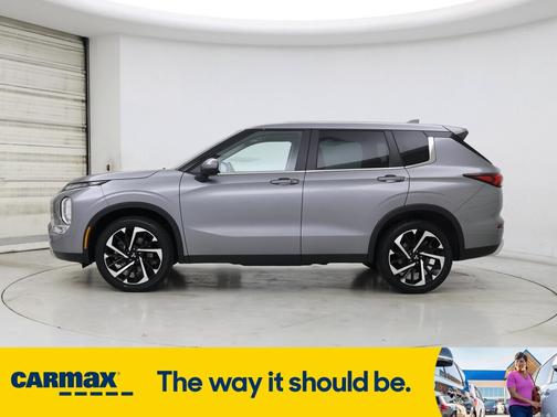 2023 Mitsubishi Outlander SE