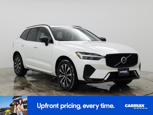 2024 Volvo XC60 B5 Core Dark Theme