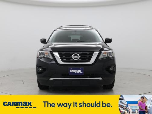2018 Nissan Pathfinder SV