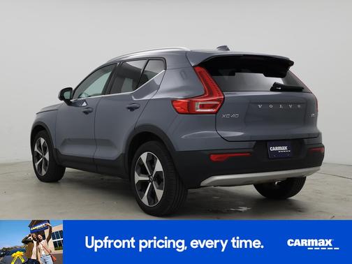 2023 Volvo XC40 B5 Plus Bright Theme