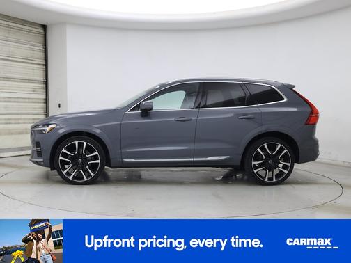 2023 Volvo XC60 B5 Ultimate Bright Theme