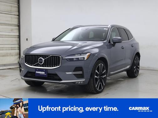 2023 Volvo XC60 B5 Ultimate Bright Theme