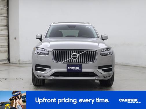 2023 Volvo XC90 B5 Plus