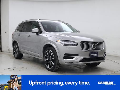 2023 Volvo XC90 B5 Plus
