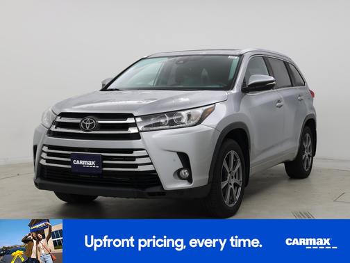 Silver 2018 Toyota Highlander Limited Platinum