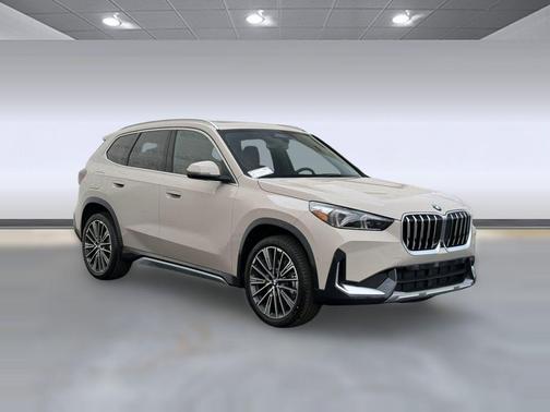 Dune Grey Metallic 2026 BMW X1 xDrive28i