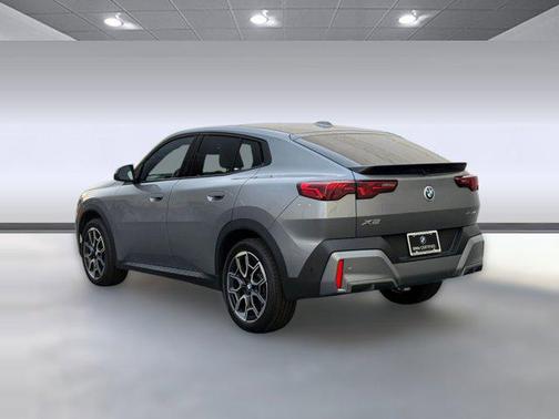 2025 BMW X2 xDrive28i