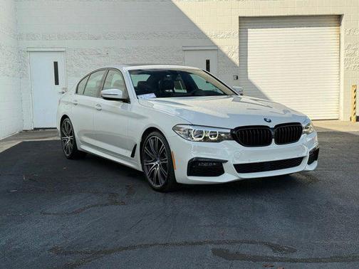 2019 BMW 540 540i