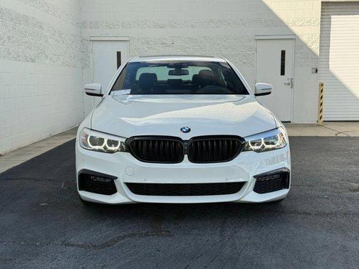 2019 BMW 540 540i
