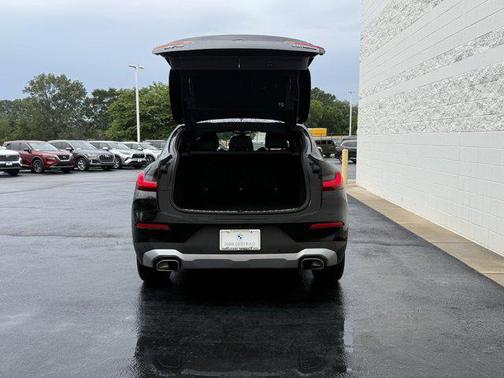 2024 BMW X4 xDrive30i