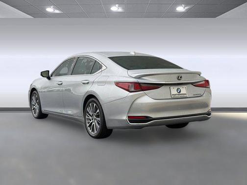 2021 Lexus ES 300h Base