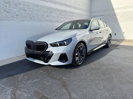 2025 BMW 530 i