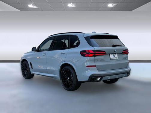 Brooklyn Grey Metallic 2026 BMW X5 xDrive40i