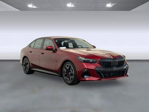 Vegas Red Metallic 2026 BMW 530 530i