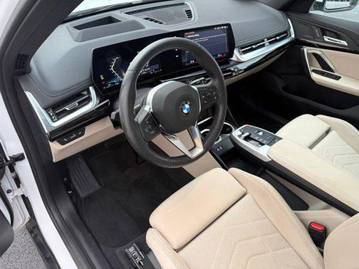 2025 BMW X1 xDrive28i