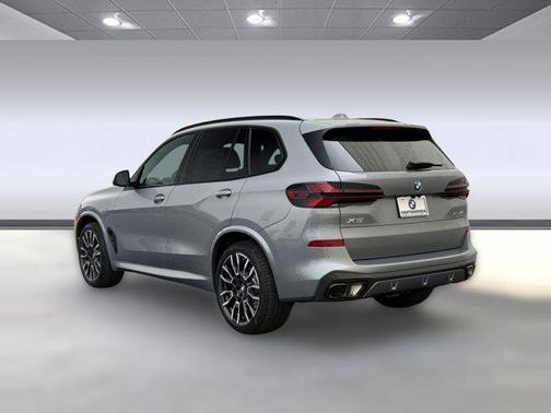 Skyscraper Grey Metallic 2026 BMW X5 xDrive40i