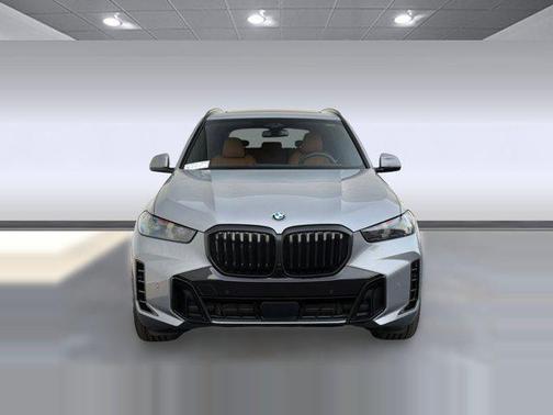 Skyscraper Grey Metallic 2026 BMW X5 xDrive40i