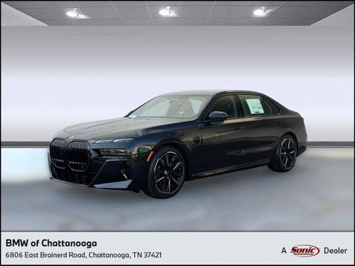 Black Sapphire Metallic 2026 BMW 740 740i