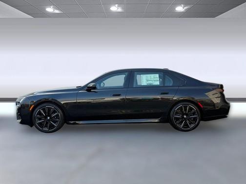 Black Sapphire Metallic 2026 BMW 740 740i