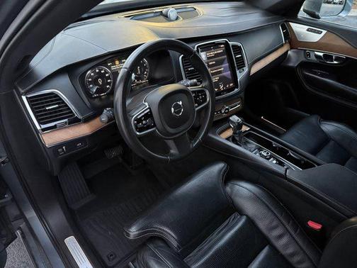 2017 Volvo XC90 T6 Inscription