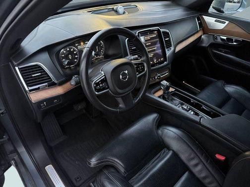 2017 Volvo XC90 T6 Inscription