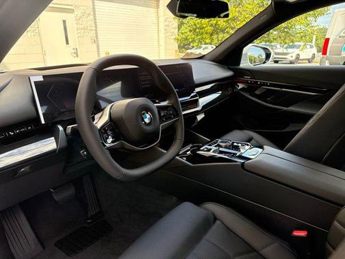 2026 BMW 530 i