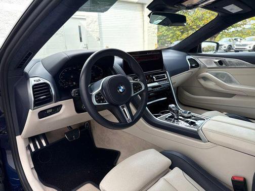 2025 BMW M850 xDrive
