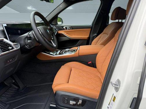 Carbon Black Metallic 2026 BMW X5 xDrive40i