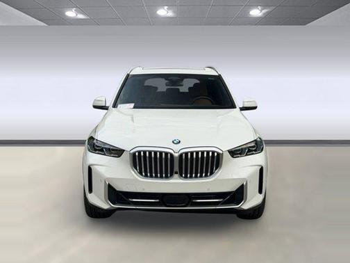 Carbon Black Metallic 2026 BMW X5 xDrive40i