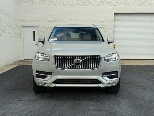 2021 Volvo XC90 T6 Inscription