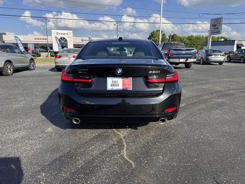 2024 BMW 330 i xDrive