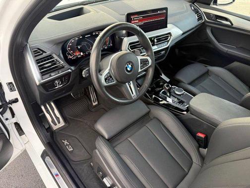 2022 BMW X3 M40i
