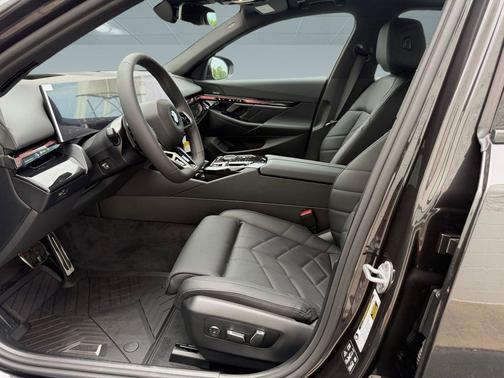 Dark Graphite Metallic 2027 BMW 530 i xDrive