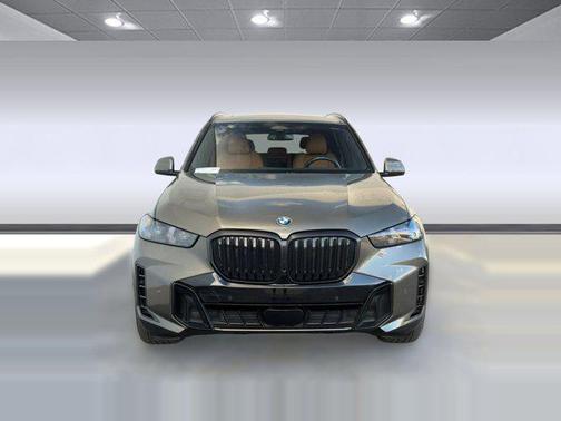 Manhattan Green Metallic 2024 BMW X5 xDrive40i