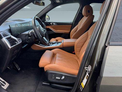Manhattan Green Metallic 2024 BMW X5 xDrive40i