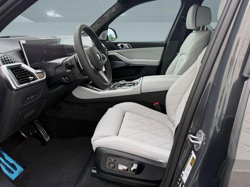 Dravit Grey Metallic 2026 BMW X5 M60i
