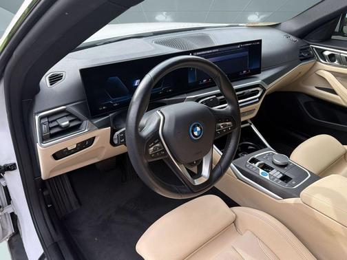 Mineral White Metallic 2023 BMW i4 Gran Coupe eDrive35
