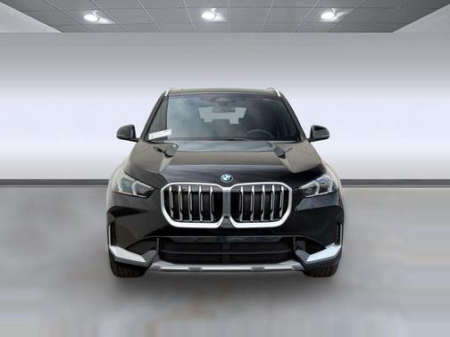 Jet Black 2026 BMW X1 xDrive28i